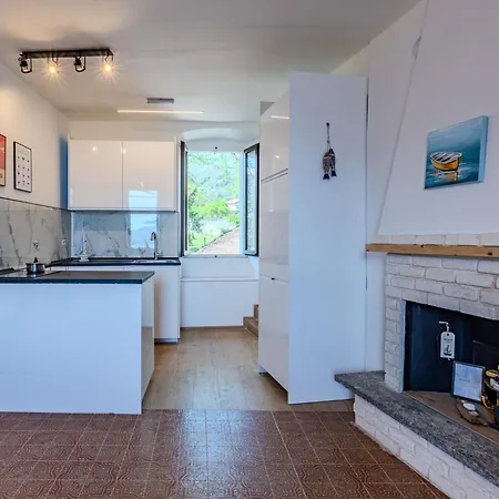 Nave Blu By Interhome * Gravedona