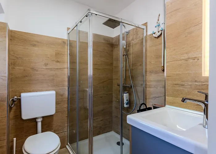 Nave Blu By Interhome *